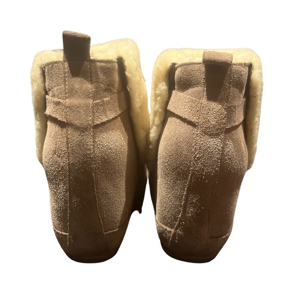 Chloé Sherpa suede boots - Picture 4 of 5